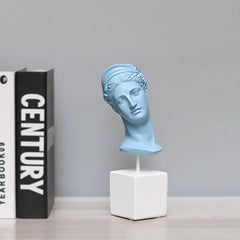 Ancient Greek hunting goddess Diana resin statue ornament Nordic home decoration Moon goddess Artemis sculpture